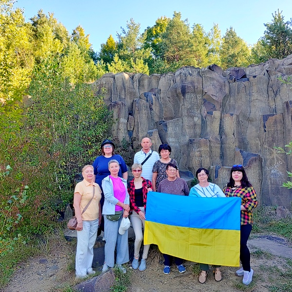 Базальтовий кар’єр, Тунель кохання та екскурсія Луцьком